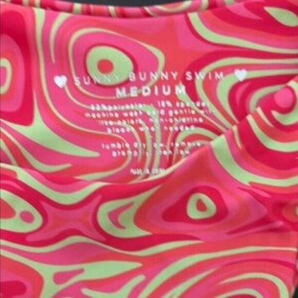 Sunny Bunny Swim Catherine Bottom in Watermelon Sugar Sz M NWOT - Picture 11 of 11